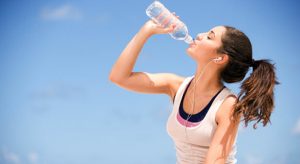 ¿Cómo calcular cuanta agua debes beber diariamente?