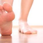 Dormir con una cebolla en los pies es beneficioso para la salud