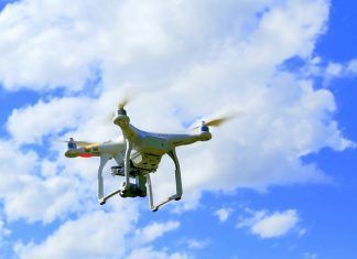 Drones, pueden ayudar a eliminar los insectos