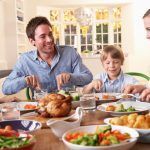 Enseñar a nuestros hijos a comer sano