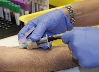 ¿Cómo se chequea una historia clínica?