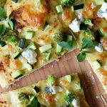 Pizza de brócoli y calabacín