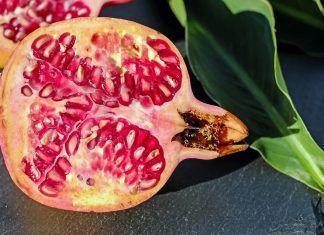 Deliciosa y fresca. Así es descrita la granada que contiene grandes beneficios para la salud. Sin duda, esas son una de las principales características que se pueden nombrar de la granada, una de las frutas favoritas para las personas.