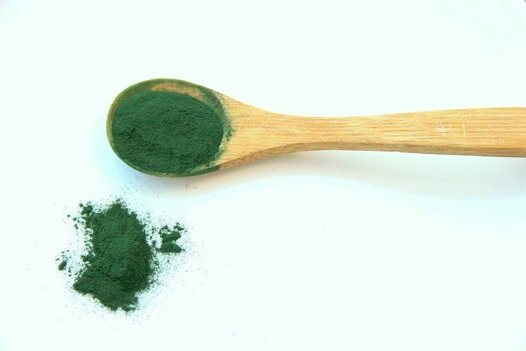 Alga espirulina y las propiedades de superalimento