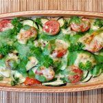 Deliciosos calabacines rellenos cocinados al horno