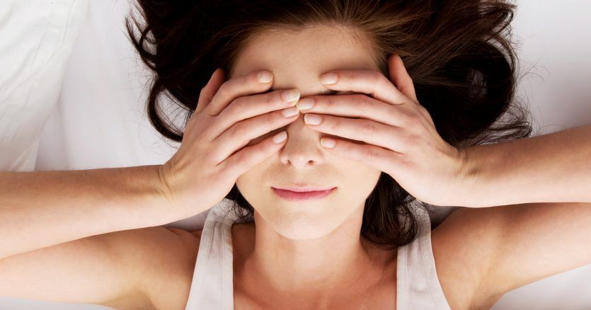 Científicos creen saber porque al parpadear no se oscurece la visión