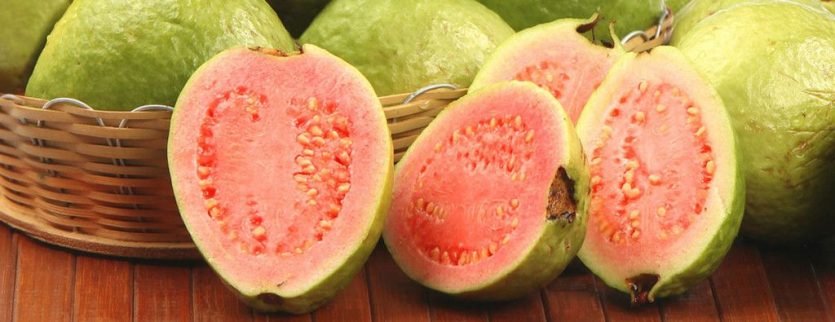 La Guayaba es una de las frutas señaladas como un alimento completo