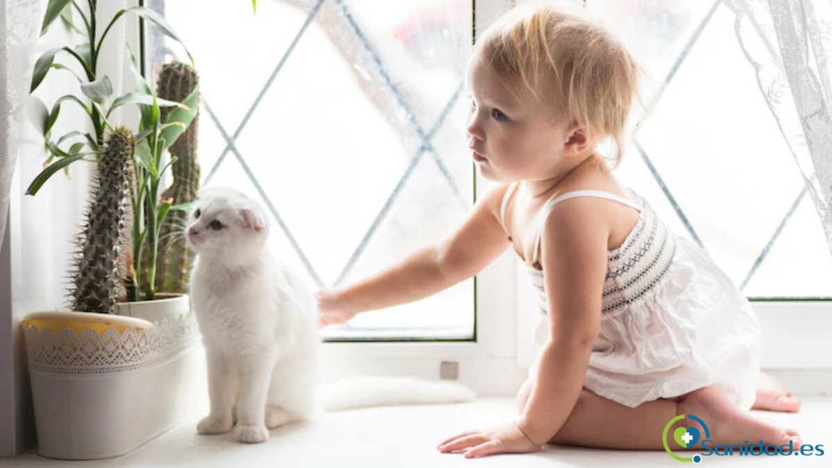 beneficios de criar niños con mascotas