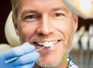 Carillas dentales: La solución definitiva para dientes dañados Por qué elegir carillas para reparar dientes dañados