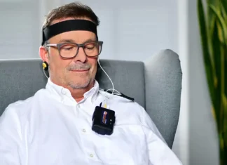 Estimulación transcraneal de corriente directa