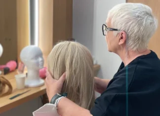 Pérdida del cabello por causas médicas, qué puedes hacer en cada fase para cuidar tu imagen pelucas oncológicas personalizadas para quimioterapia y alopecia femenina