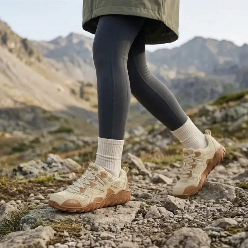 zapatillas de senderismo mujer infografía